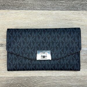 Michael Kors Cassie Large Trifold Signature Admiral Pale Blue!  Preowned!